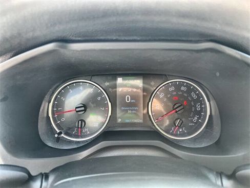 Used 2019 Toyota RAV4 XLE w/ Convenience Package image 12