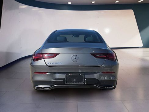 Used 2025 Mercedes-Benz CLA 250 image 4