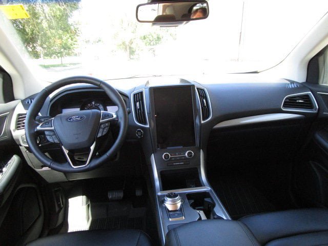 Used 2024 Ford Edge SEL w/ Convenience Package AWD/4WD image 12