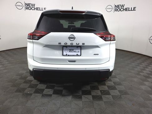 New 2026 Nissan Rogue S image 6