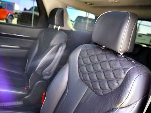 Used 2022 Hyundai Palisade Limited w/ Cargo Package image 34