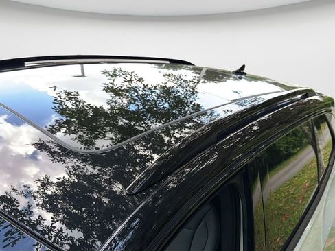 New 2026 Volkswagen Tiguan SE R-Line FWD image 35