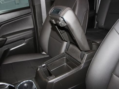 Used 2023 GMC Canyon Elevation w/ Elevation Premium Package RWD image 17
