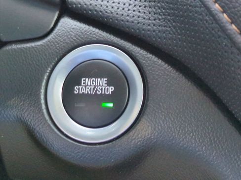 Used 2021 Chevrolet Equinox Premier image 26