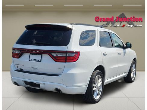 Used 2024 Dodge Durango GT AWD/4WD image 3