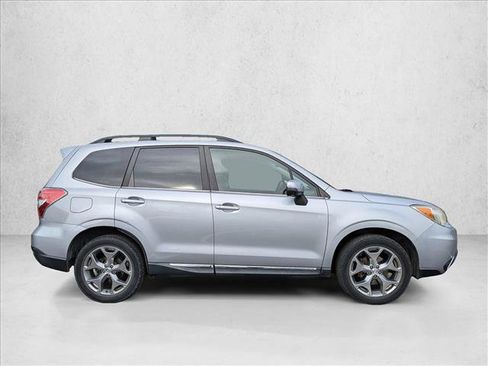 Used 2015 Subaru Forester 2.5i Touring w/ Eyesight & Navigation System image 4