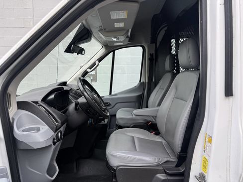 Used 2017 Ford Transit 250 250 3dr SWB Medium Roof Cargo image 10