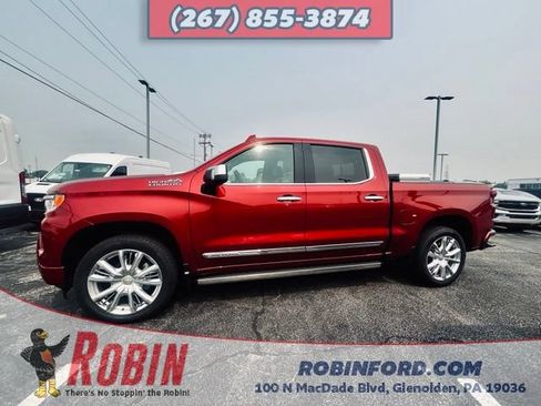 Used 2023 Chevrolet Silverado 1500 High Country w/ High Country Premium Package AWD/4WD image 5