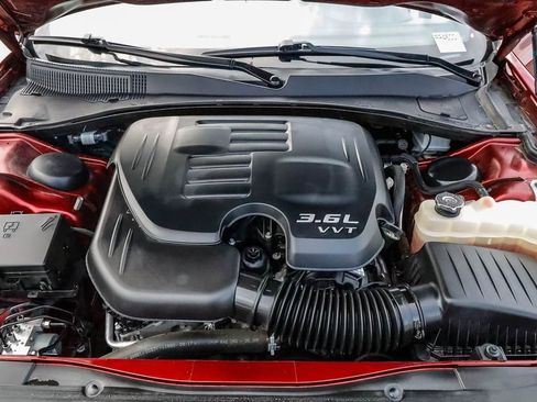 Used 2023 Chrysler 300 S image 28