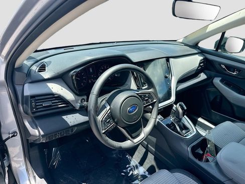 Used 2024 Subaru Outback Premium AWD/4WD image 9