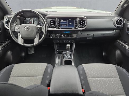 Used 2023 Toyota Tacoma TRD Sport image 9