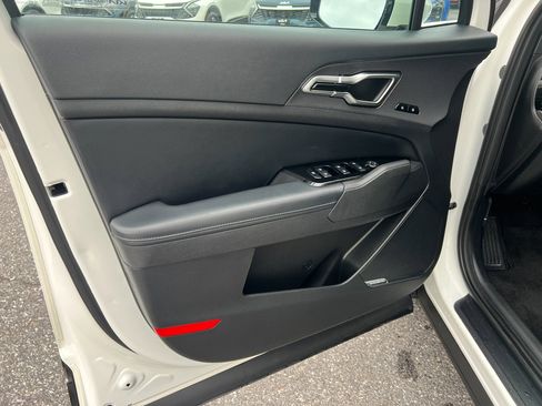 Used 2023 Kia Sportage SX Prestige image 16