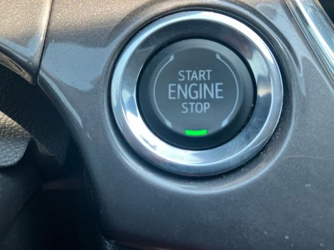 Used 2025 Chevrolet Trax ACTIV w/ Driver Confidence Package FWD image 23