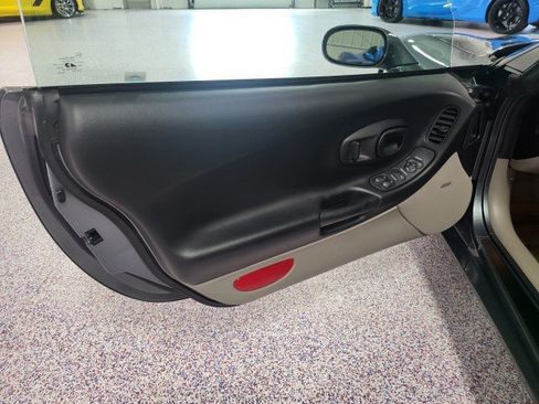 Used 2003 Chevrolet Corvette Coupe RWD image 20