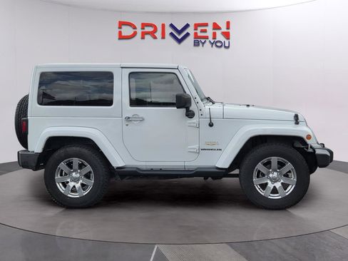 Used 2014 Jeep Wrangler Sahara AWD/4WD image 6