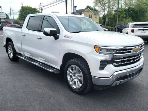 Used 2024 Chevrolet Silverado 1500 LTZ AWD/4WD image 3