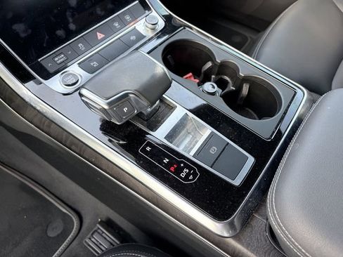 Used 2021 Audi Q8 Premium AWD/4WD image 6