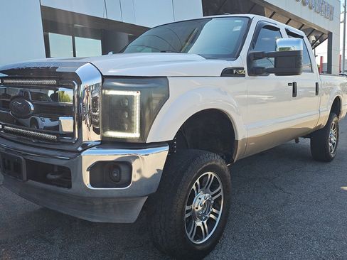 Used 2013 Ford F250 Lariat w/ Lariat Ultimate Pkg AWD/4WD image 8