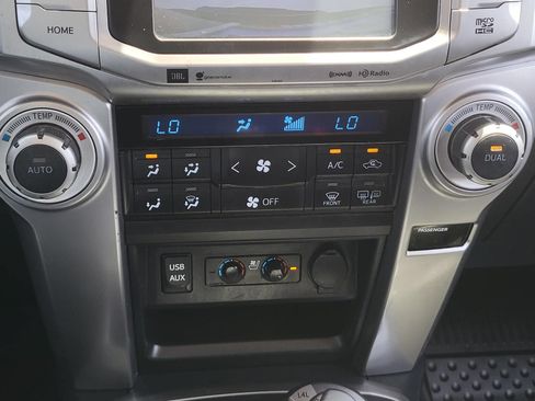Used 2018 Toyota 4Runner Limited AWD/4WD image 26