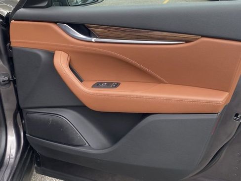 Used 2022 Maserati Levante GT image 36