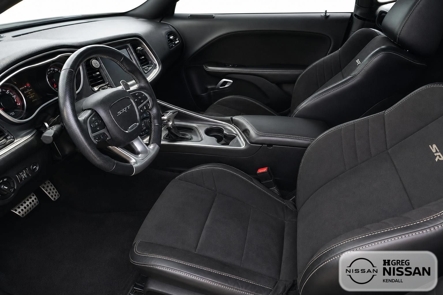 Used 2016 Dodge Challenger SRT w/ Technology Group RWD image 7