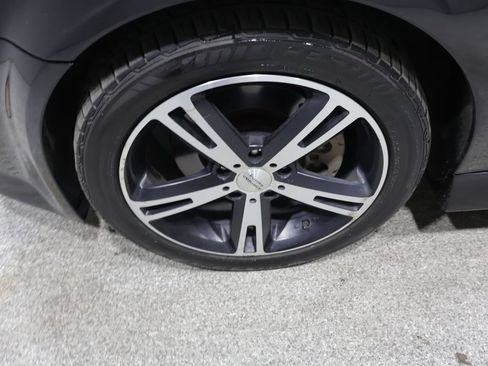 Used 2009 Pontiac G8 GT w/ Premium Package RWD image 9