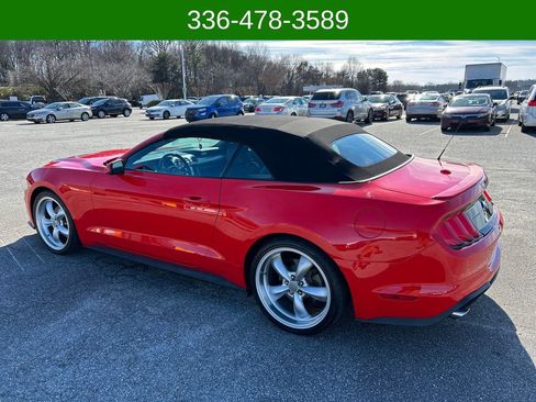 Used 2021 Ford Mustang Premium image 3