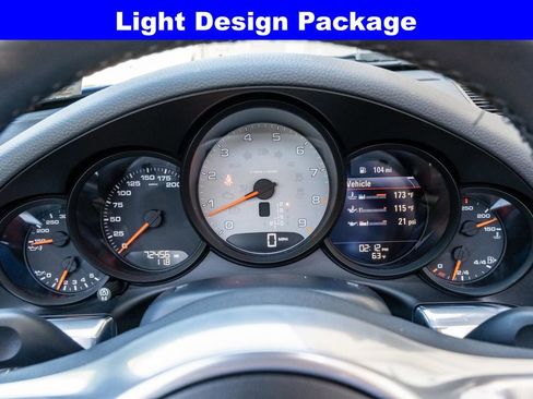 Used 2016 Porsche 911 Carrera S RWD image 4