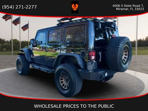 Used 2012 Jeep Wrangler Unlimited Sahara w/ Connectivity Group image 4