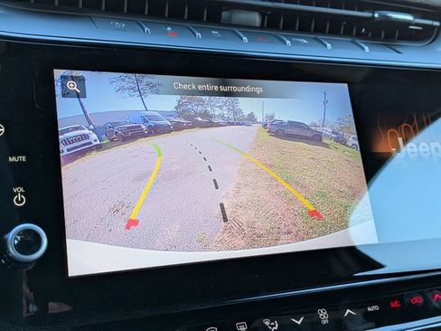 New 2026 Jeep Grand Cherokee Altitude AWD/4WD image 20