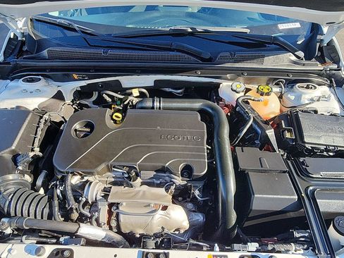 Used 2023 Chevrolet Malibu LT image 11