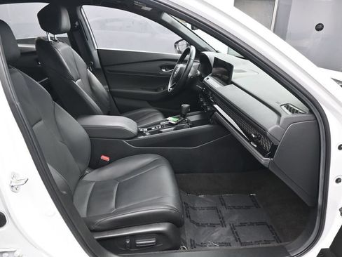 Used 2025 Honda Accord Sport image 42