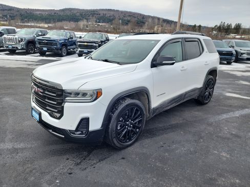 Certified 2022 GMC Acadia SLT w/ Elevation Edition image 4