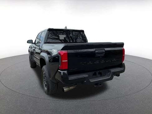 Used 2025 Toyota Tacoma TRD Off-Road image 11