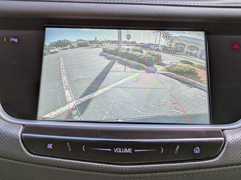 Used 2019 Cadillac XT5 Luxury image 28