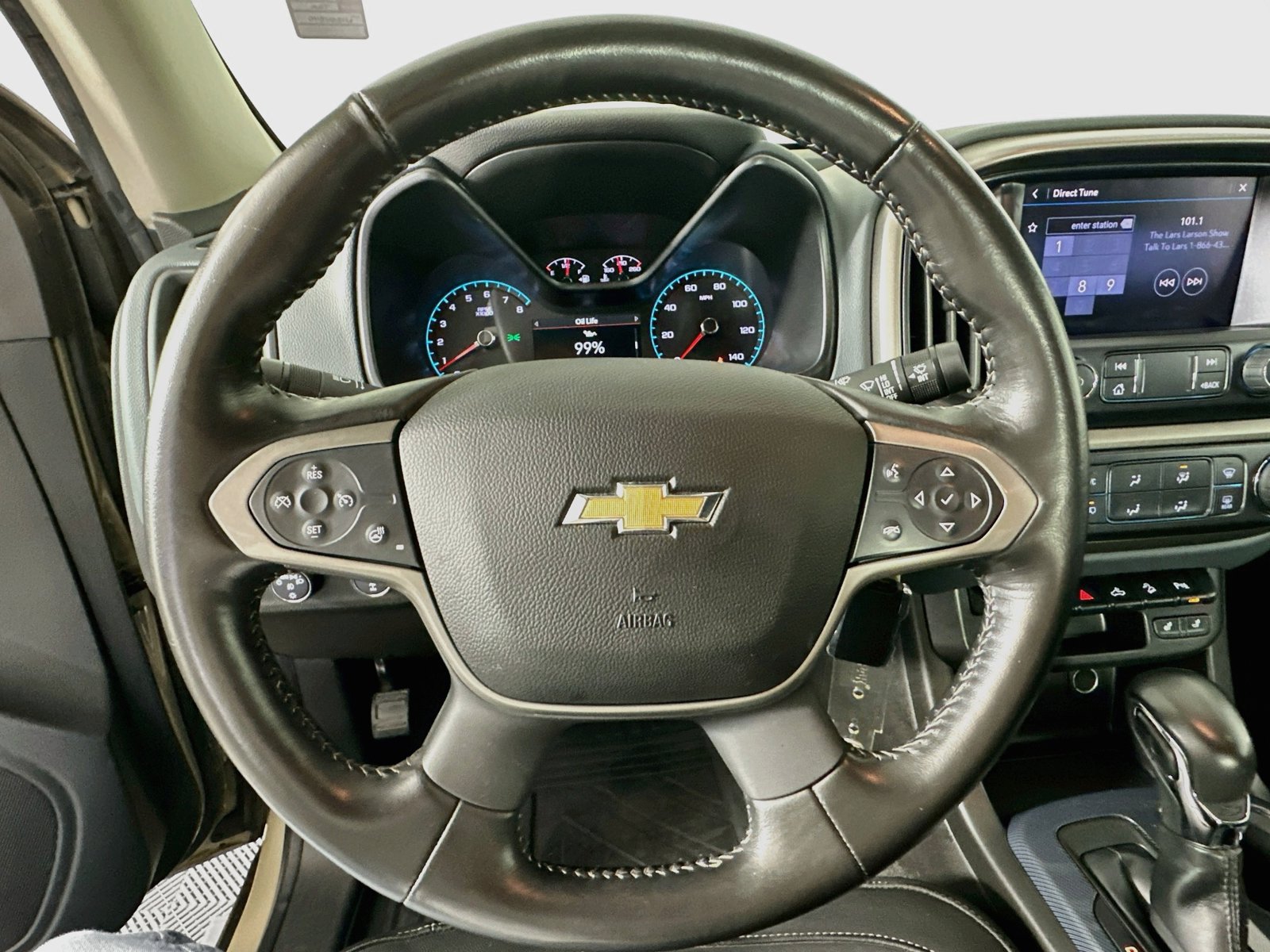 Used 2022 Chevrolet Colorado Z71 AWD/4WD image 12
