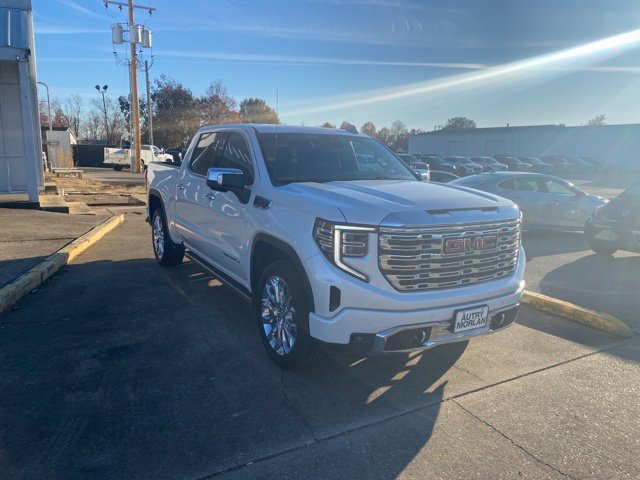 Used 2023 GMC Sierra 1500 Denali w/ Denali Reserve Package AWD/4WD image 8