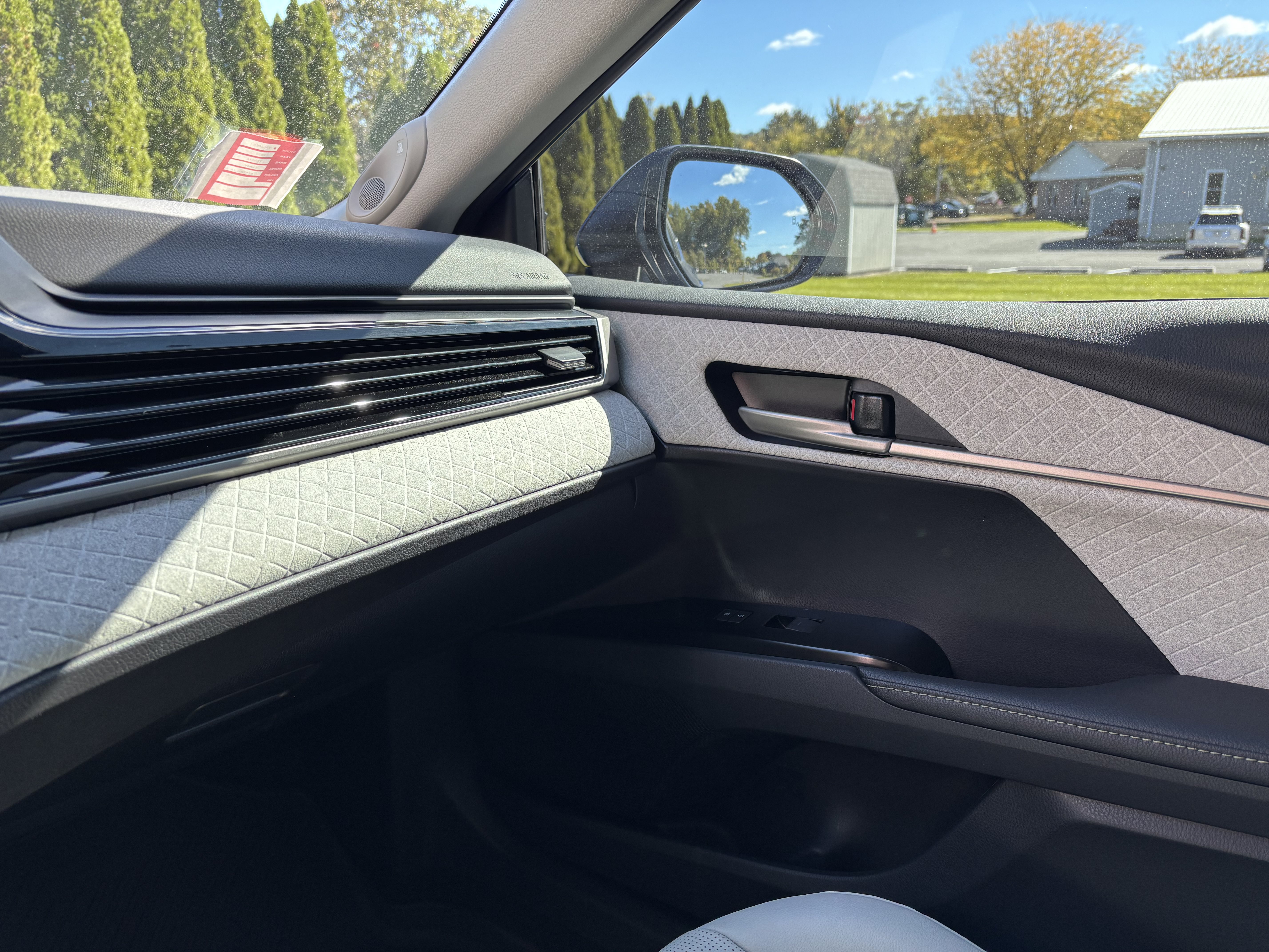 Used 2026 Toyota Camry XLE w/ Premium Plus Package FWD image 23