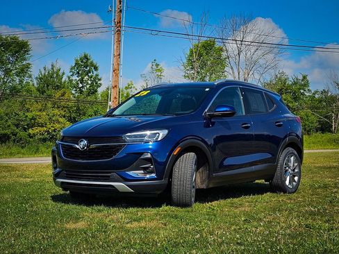 Used 2023 Buick Encore GX Essence w/ Experience Buick Package FWD image 7