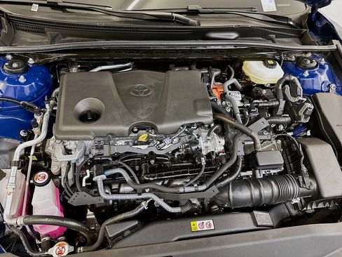 Used 2025 Toyota Camry LE image 34