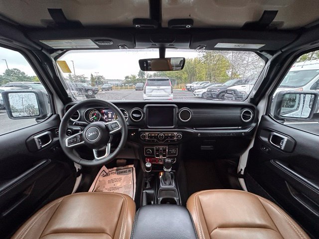 Used 2023 Jeep Wrangler Unlimited Rubicon 4xe w/ Steel Bumper Group AWD/4WD image 2