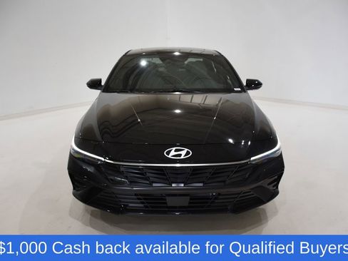 New 2025 Hyundai Elantra Limited image 2
