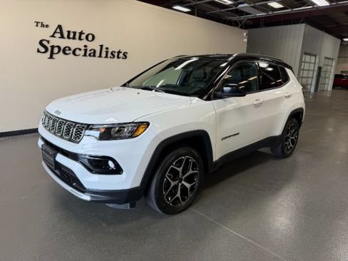 Used 2025 Jeep Compass Limited AWD/4WD image 1