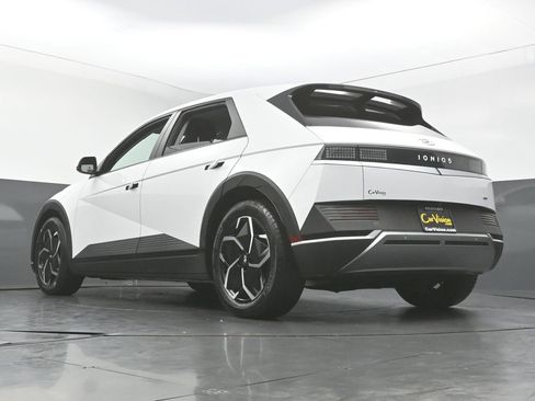 Used 2023 Hyundai Ioniq 5 SE AWD/4WD image 46
