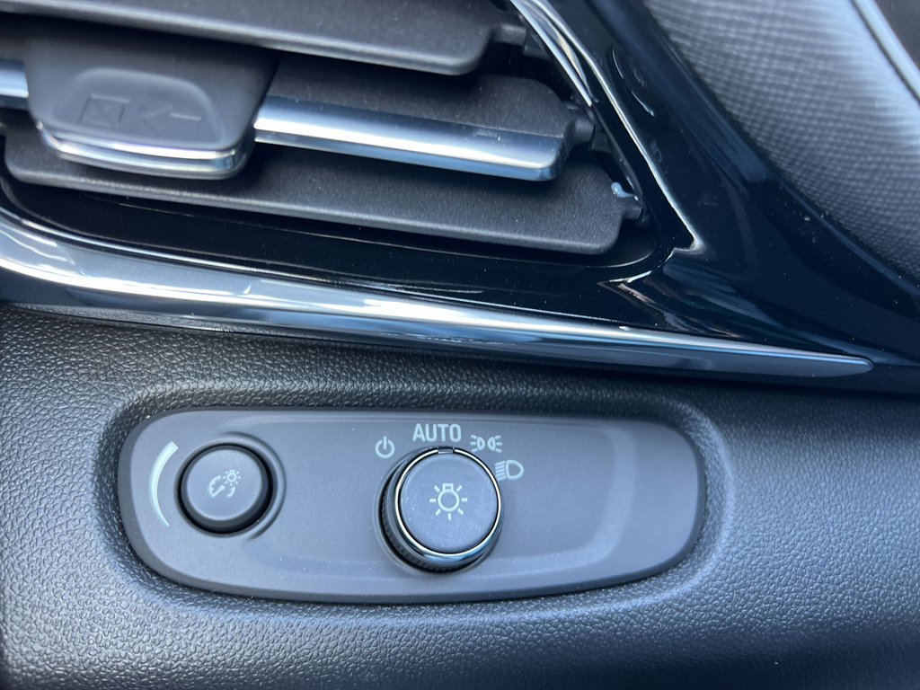 New 2026 Buick Envista Sport Touring w/ Convenience I Package FWD image 18
