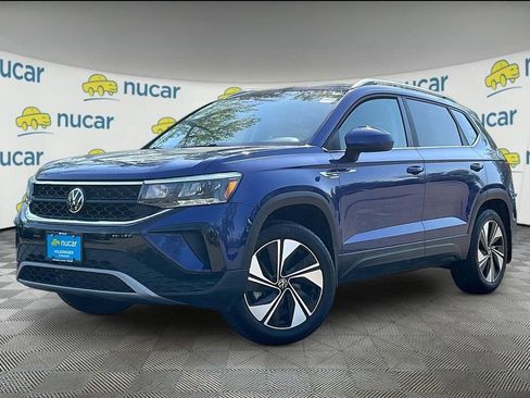 Used 2023 Volkswagen Taos SE AWD/4WD image 3