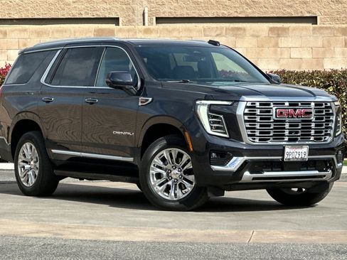 Certified 2025 GMC Yukon Denali image 2