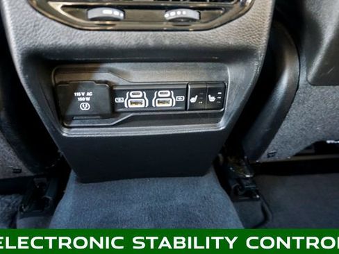 Used 2023 Jeep Grand Cherokee Limited w/ Luxury Tech Group II image 10