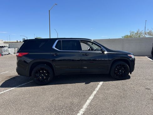 Used 2021 Chevrolet Traverse LS FWD image 6
