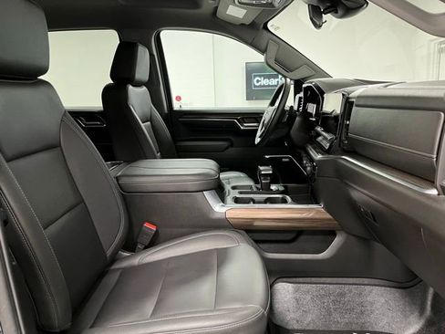 Used 2024 Chevrolet Silverado 1500 RST AWD/4WD image 57